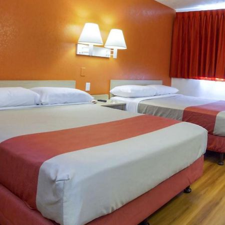 Phoenix Inn Dış mekan fotoğraf