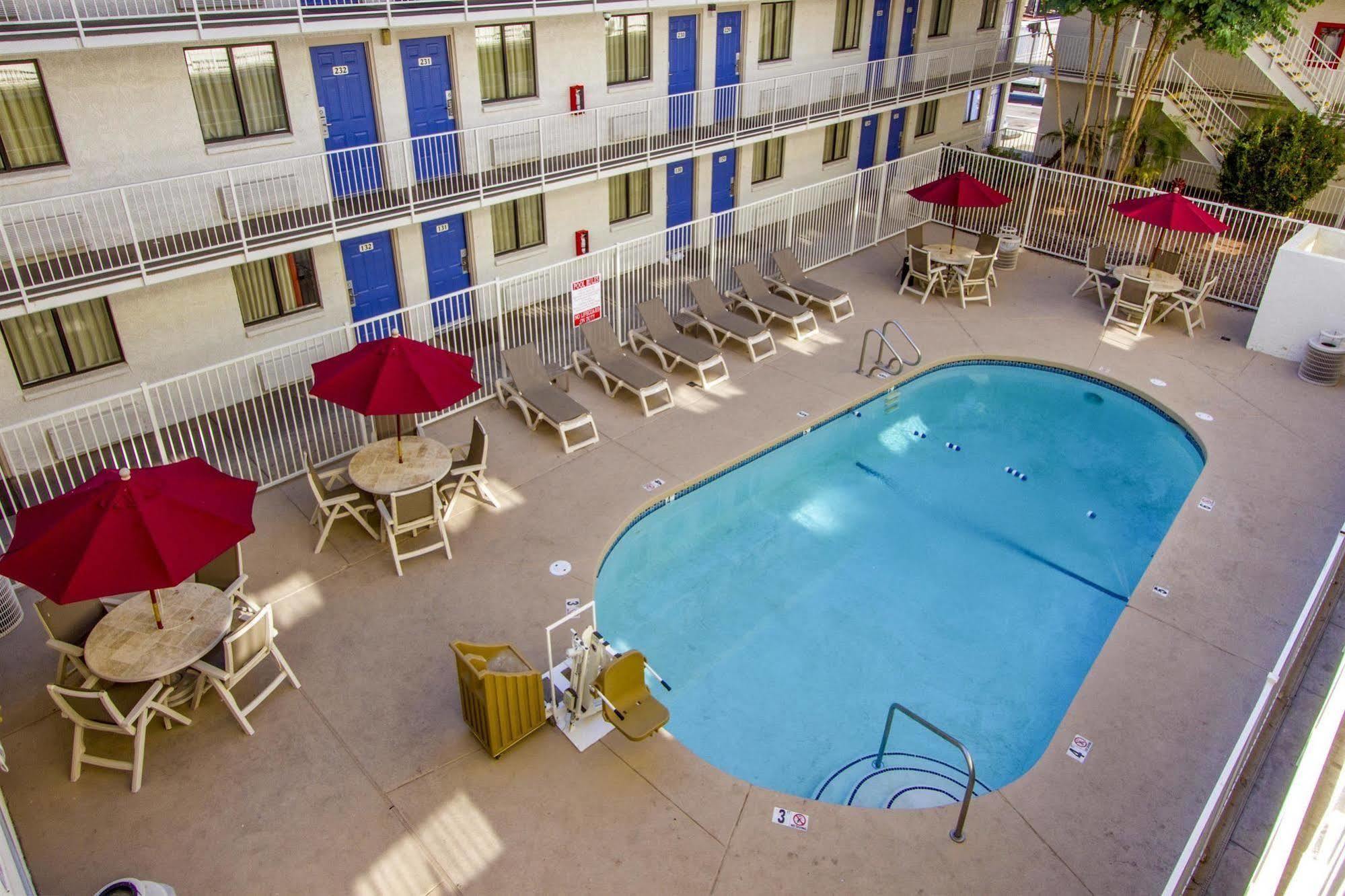 Phoenix Inn Dış mekan fotoğraf